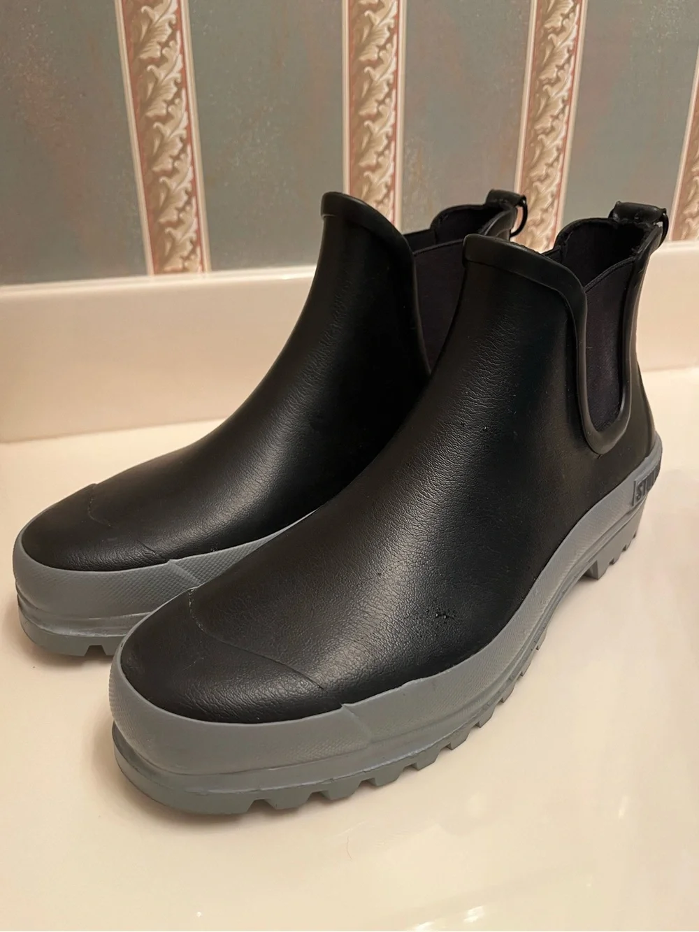 STUTTERHEIM Chelsea Rain Boot Size 43 (27.9 CM INSOLE) Worn Once